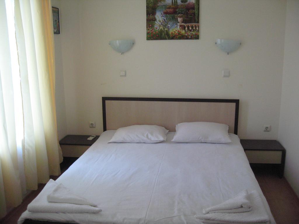 Chateau Aheloy Pomorie Ngoại thất bức ảnh
